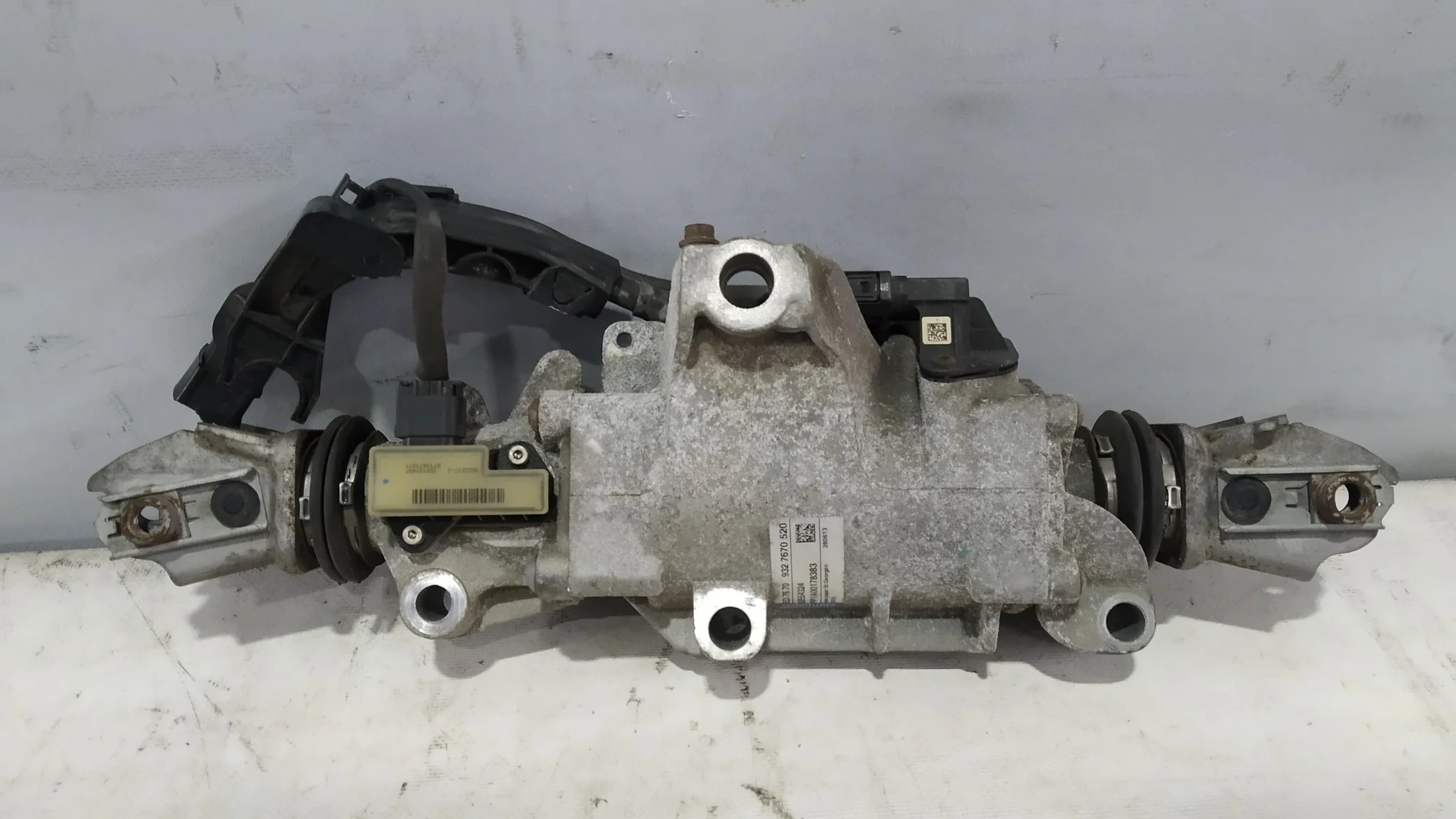 РЕЙКА РУЛЕВАЯ BMW ЗАД 33346776295 KE568