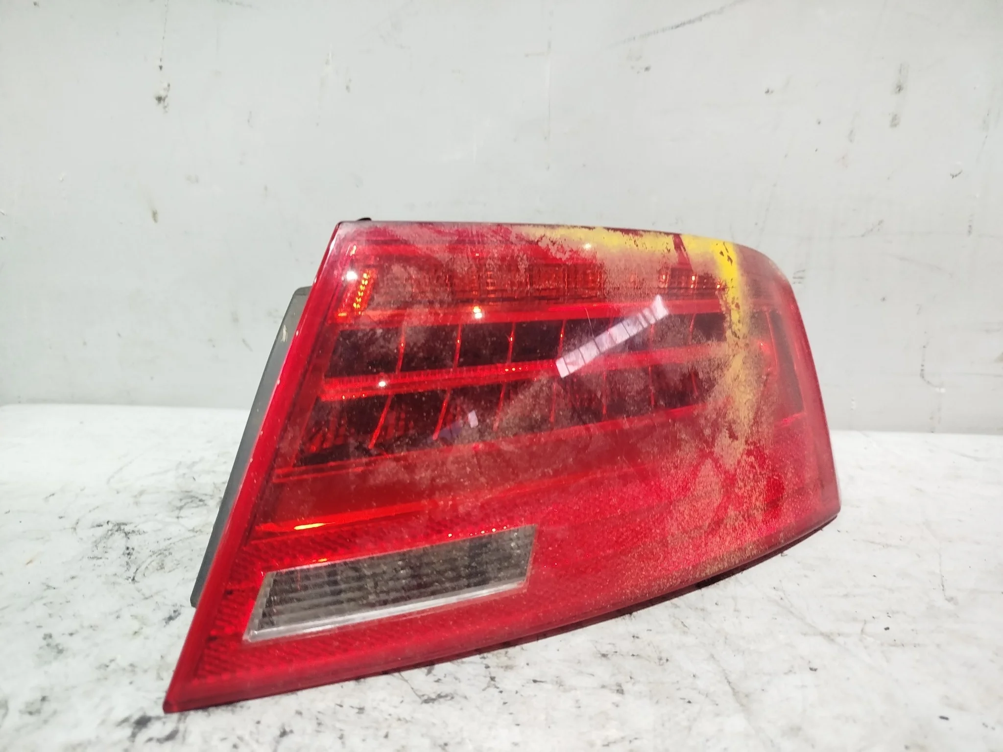 ФОНАРЬ AUDI A5 8TA LED 2 МОДЕЛЬ ПРАВЫЙ 8T8945096F NA8100
