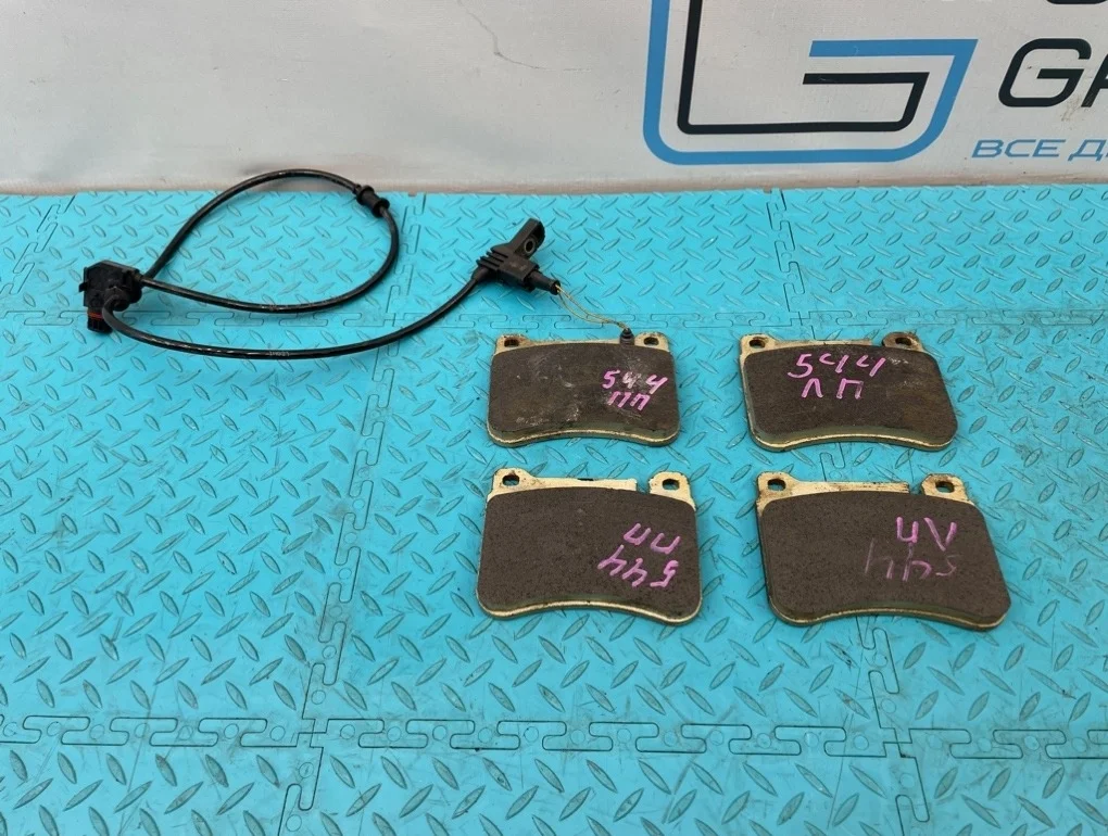 Колодки тормозные Mercedes-Benz C-Class 2005 A0044205120 W203 271.948 1.8, передние