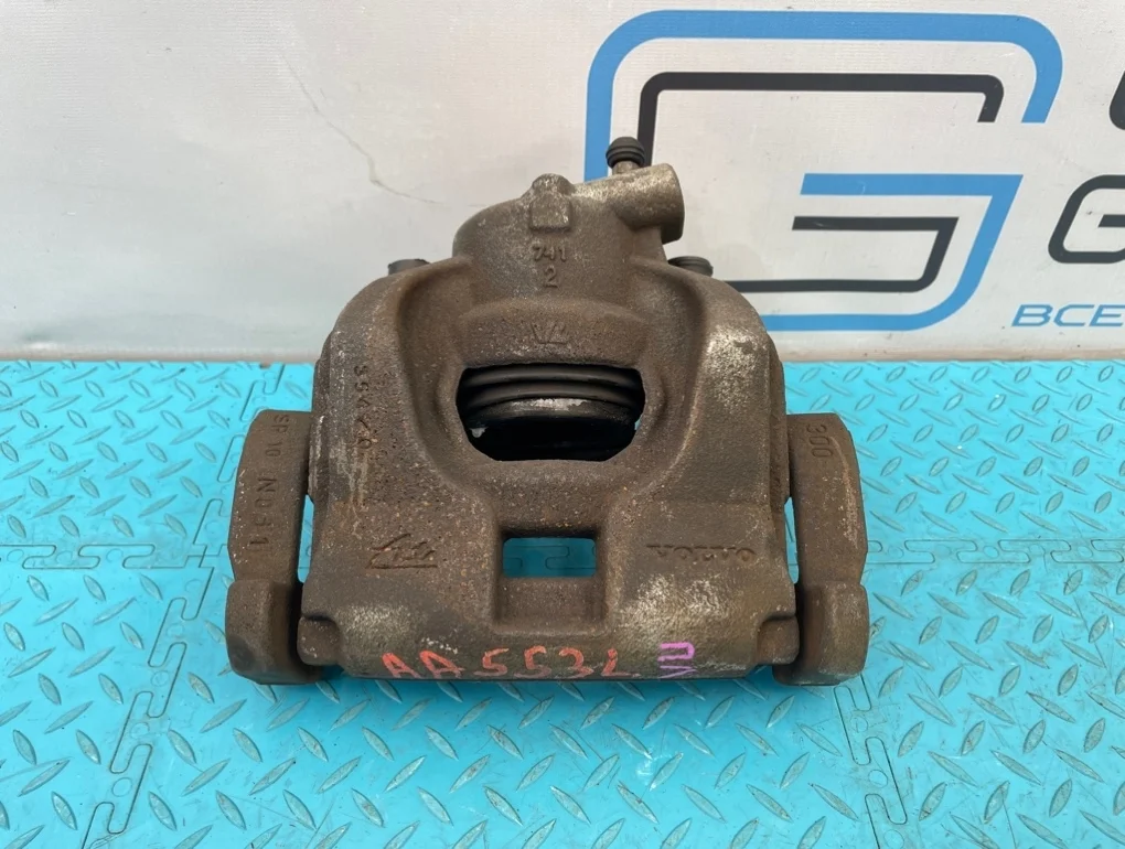 Суппорт Volvo V60 2011 8603753 FW B4164T 1.6, передний левый