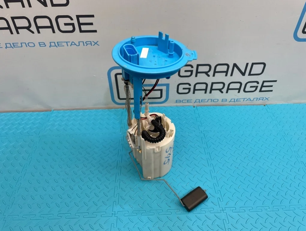 Насос топливный Volkswagen Tiguan 2010 5N0919051J 5N1 CCZC 2.0