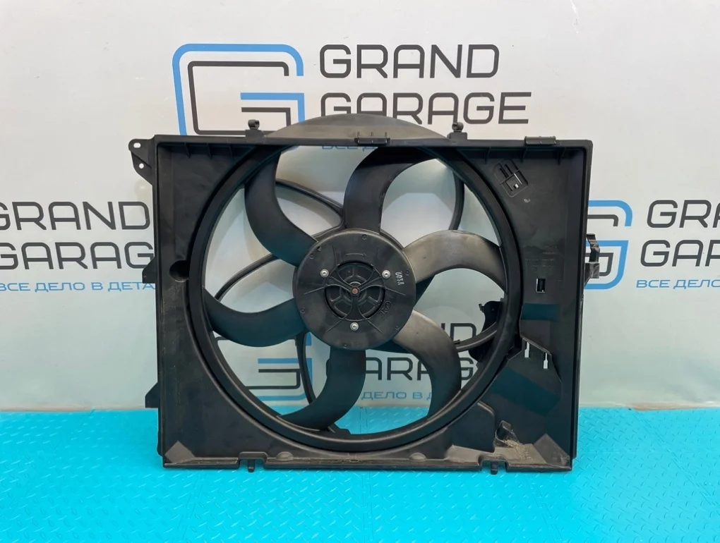 Вентилятор охлаждения Bmw 3-Series 2006 17117590699 E90 N46B20B 2.0