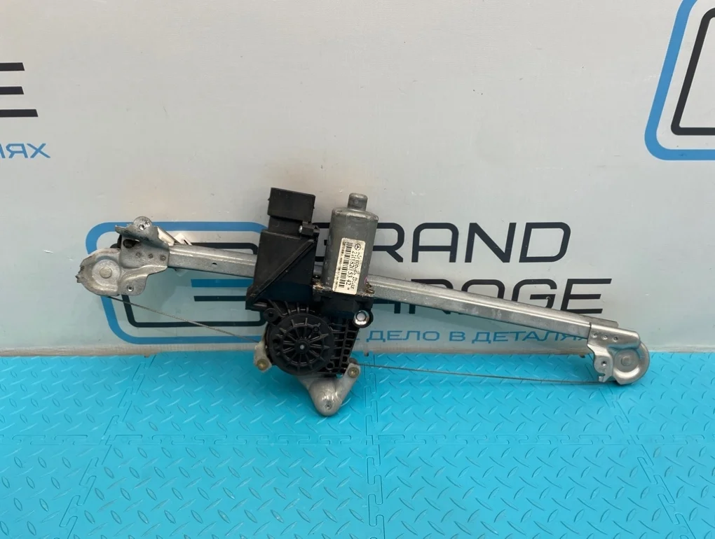 Стеклоподъемник Mercedes-Benz E-Class 1999 A2108205342 W210 112.941 3.2, задний левый