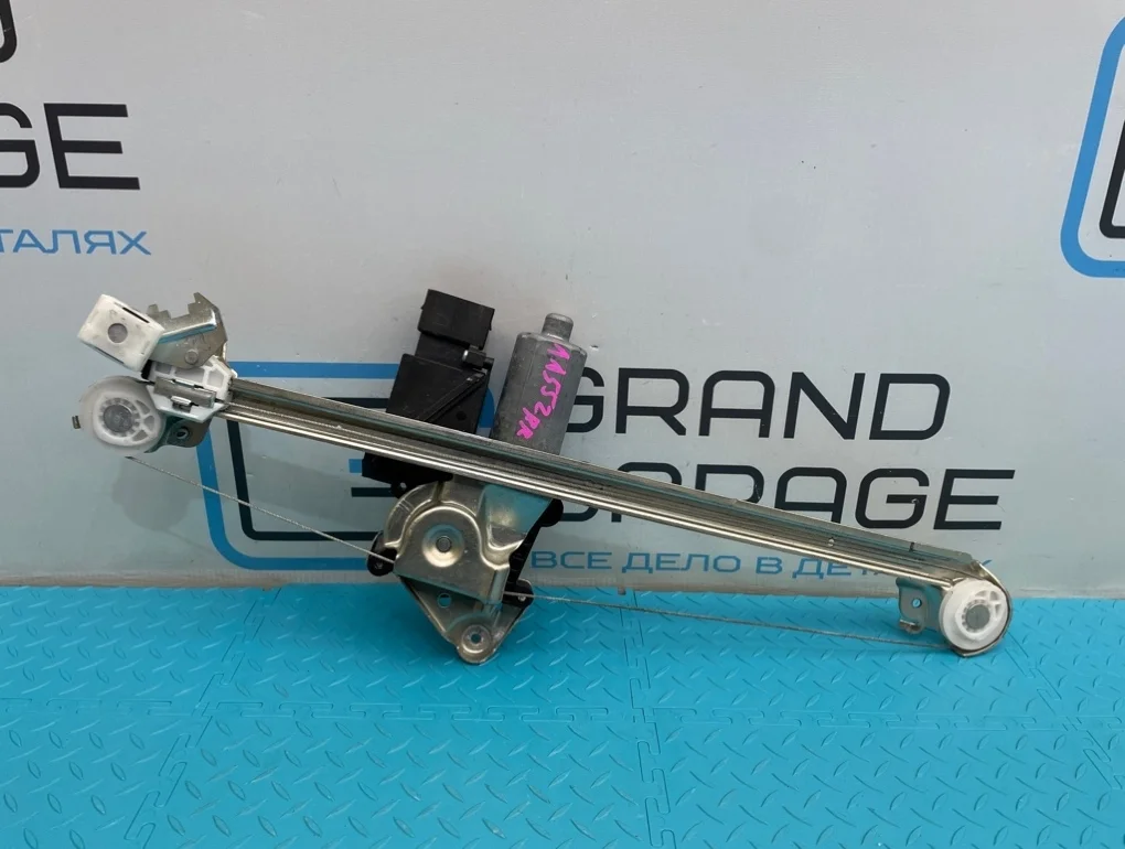 Стеклоподъемник Mercedes-Benz E-Class 1999 A2108205442 W210 112.941 3.2, задний правый