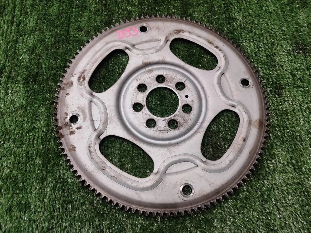 Б.у. маховик MITSUBISHI Delica D5 CV MITSUBISHI Delica D5 CV