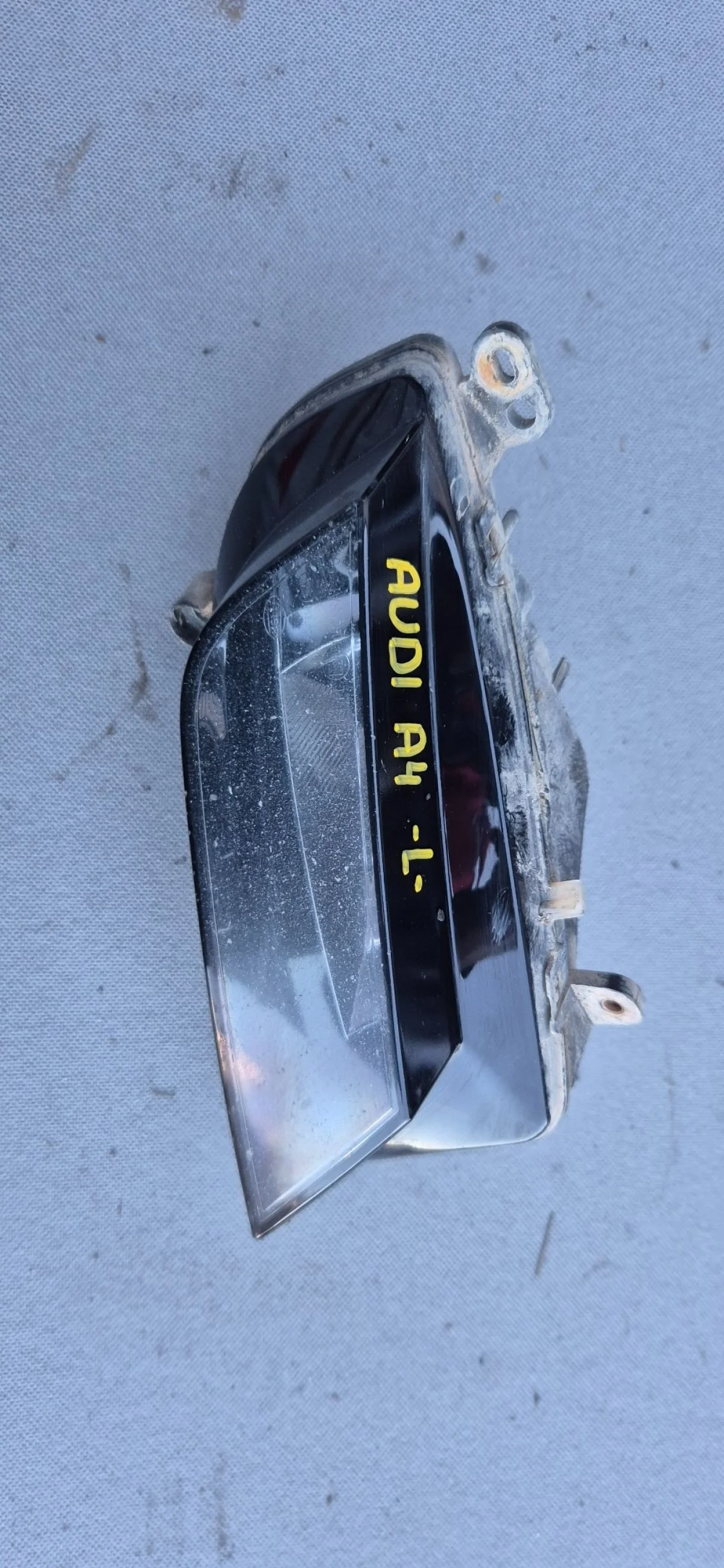 Фара противотуманная левая Audi A4 (B8) 2007-2015