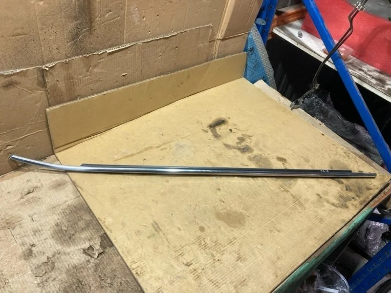 Молдинг стекла наруж. пер. левый хром TOYOTA Camry 2017 7572006130 СЕДАН 2AR-FE, передний левый