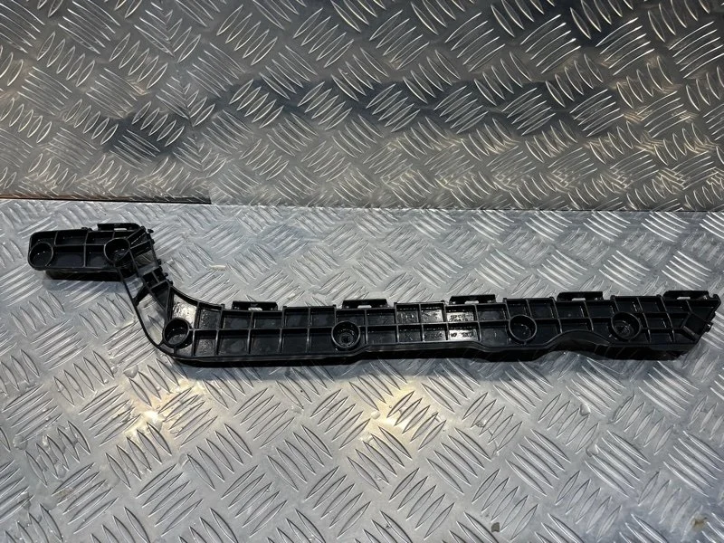 Кронштейн бампера TOYOTA Land Cruiser 2015 5215560070 URJ200 1VD-FTV 4.5, задний правый