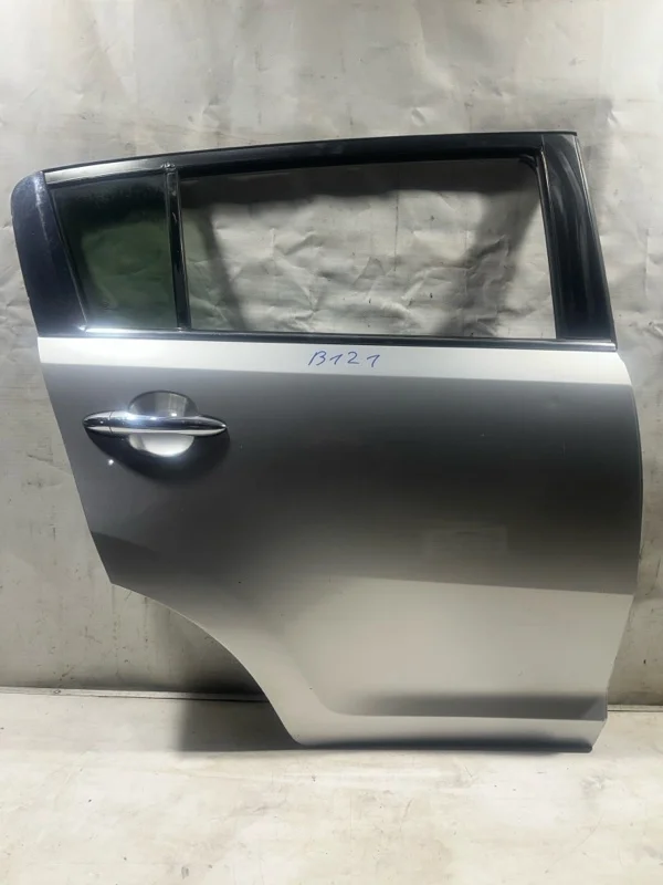 Дверь задняя правая KIA Sportage 3