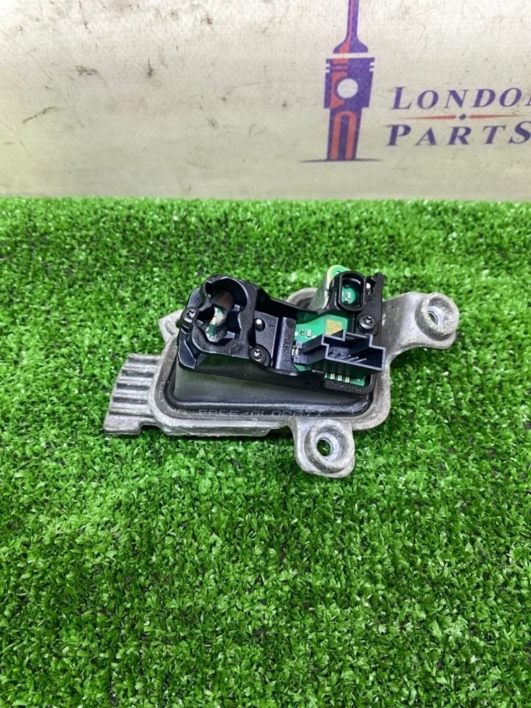 Блок поворотника BMW F30