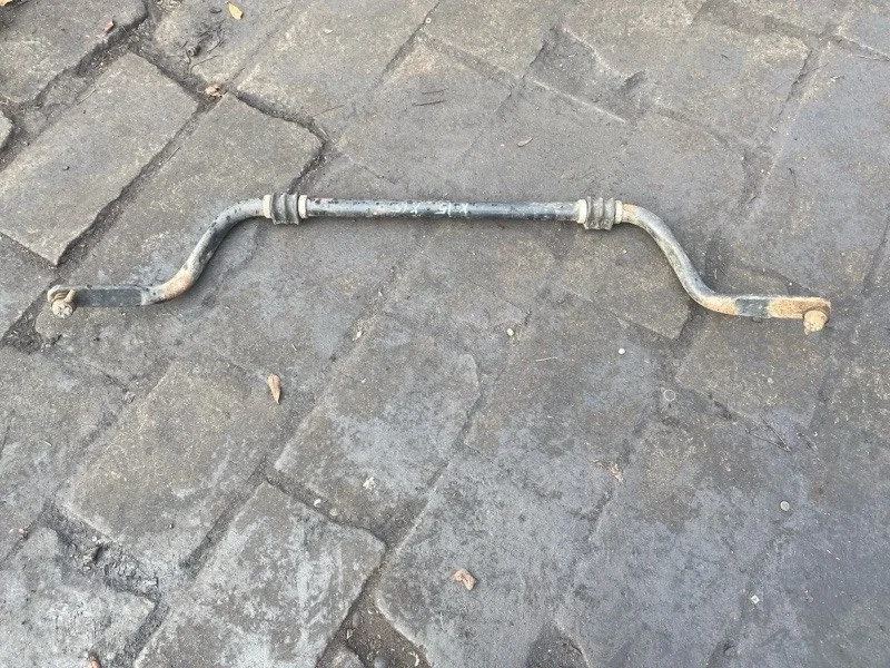 Стабилизатор подвески (поперечной устойчивости) передний Nissan Navara (D40) 2004-2015 2007 54611EB31B 2.5 D YD25DDTI