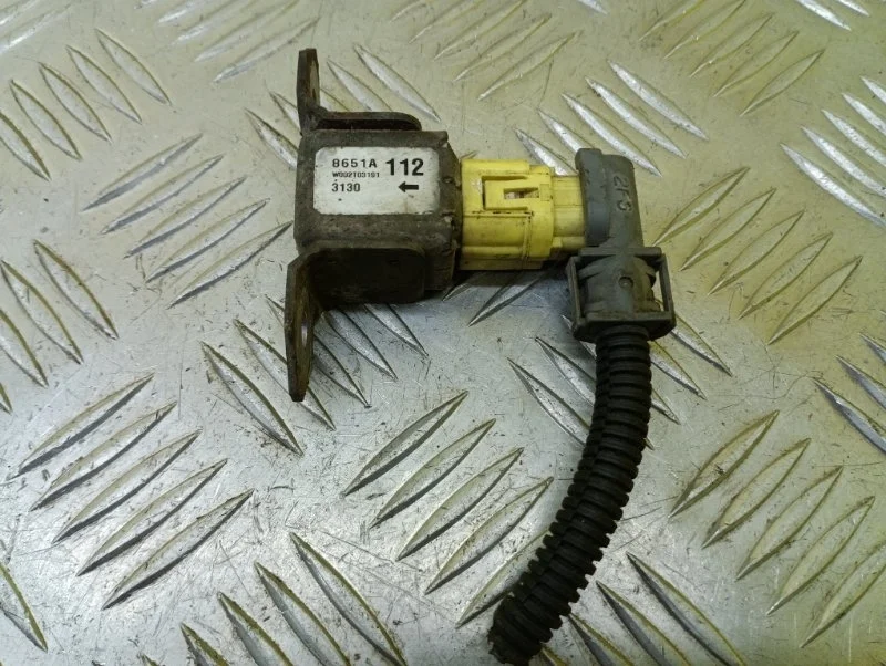 Датчик удара Mitsubishi L200 (2006-2015) 2013 8651A112 ПИКАП 2.5 D 4D56