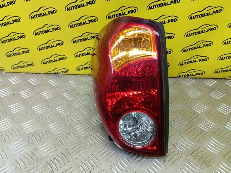 Фонарь задний левый Mitsubishi L200 (2006-2015) 2013 8330A155 ПИКАП 2.5 D 4D56