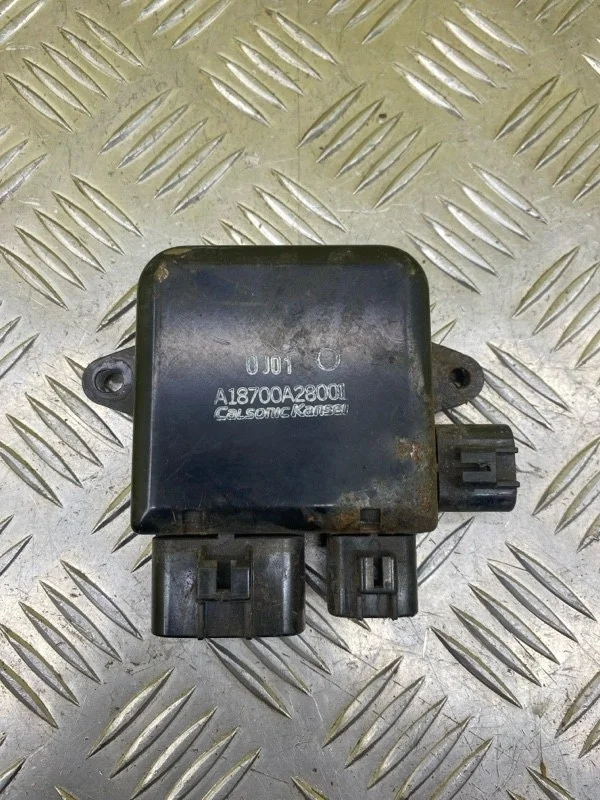 Блок управления вентилятором Infiniti Fx 30D ( 2002-2013) 2012 21493EH10A