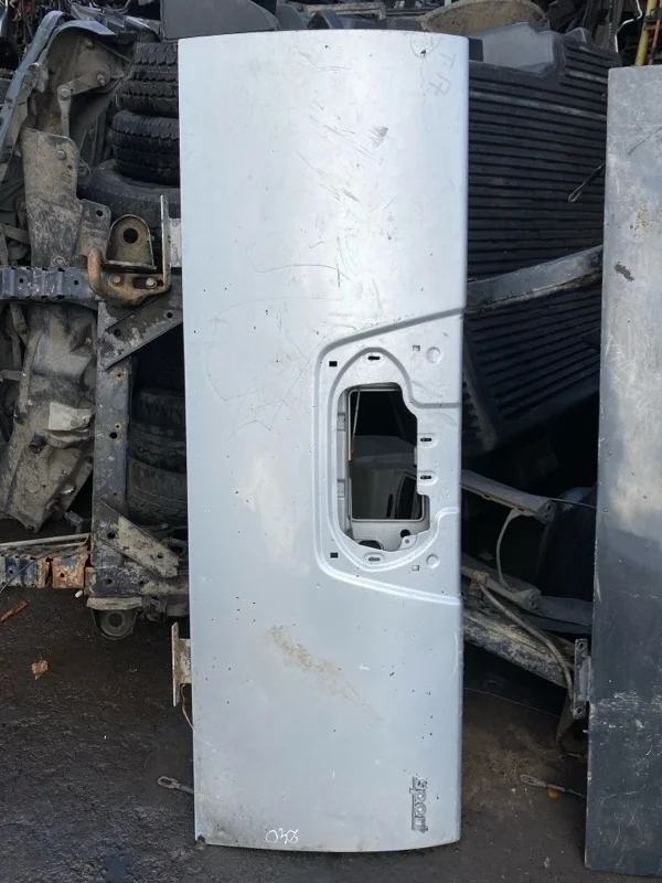Борт откидной Nissan Navara (D40) 2004-2015 2005 93400EA30J 2.5 D YD25DDTI