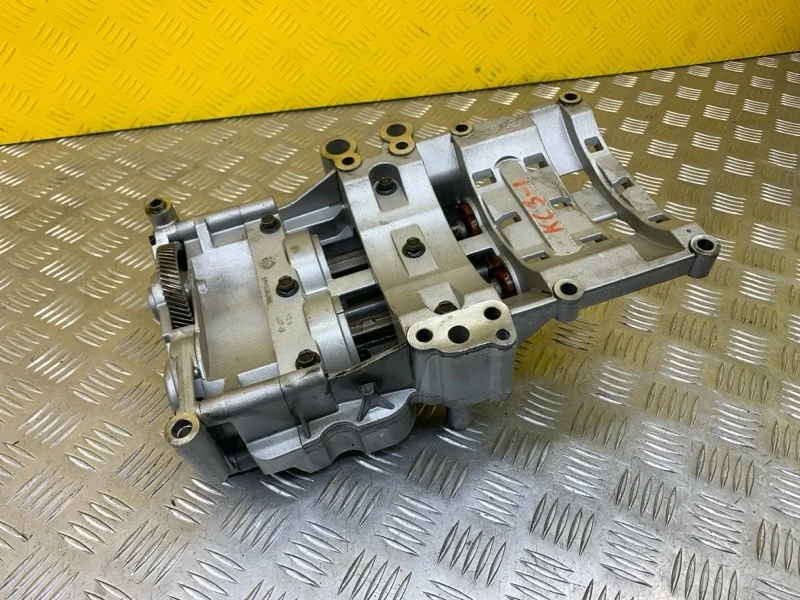 Вал балансирный Kia Carnival (2014-2020) 2019 233002F610 2.2 D