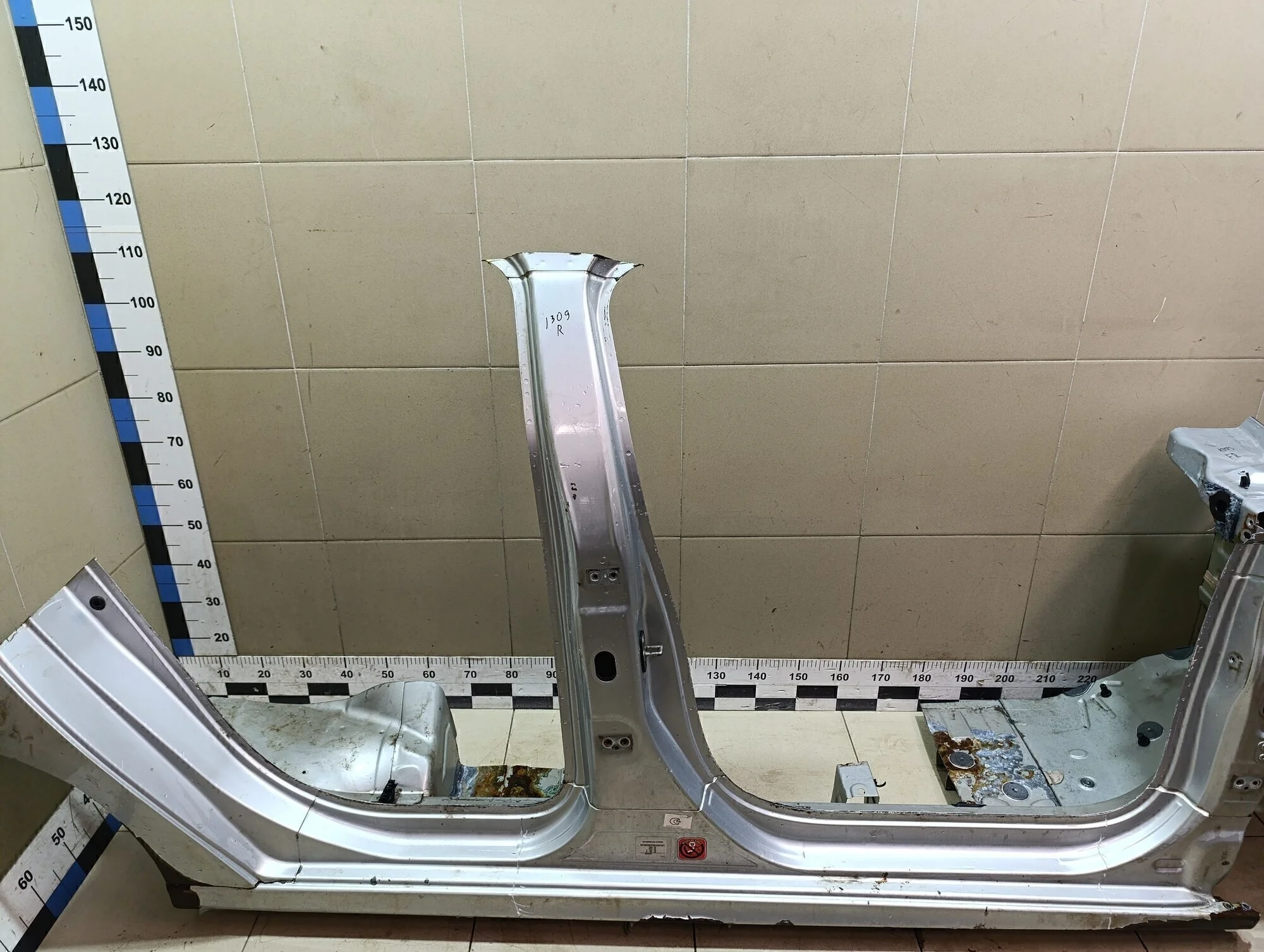 Порог со стойкой правый C-Elysee 2012>