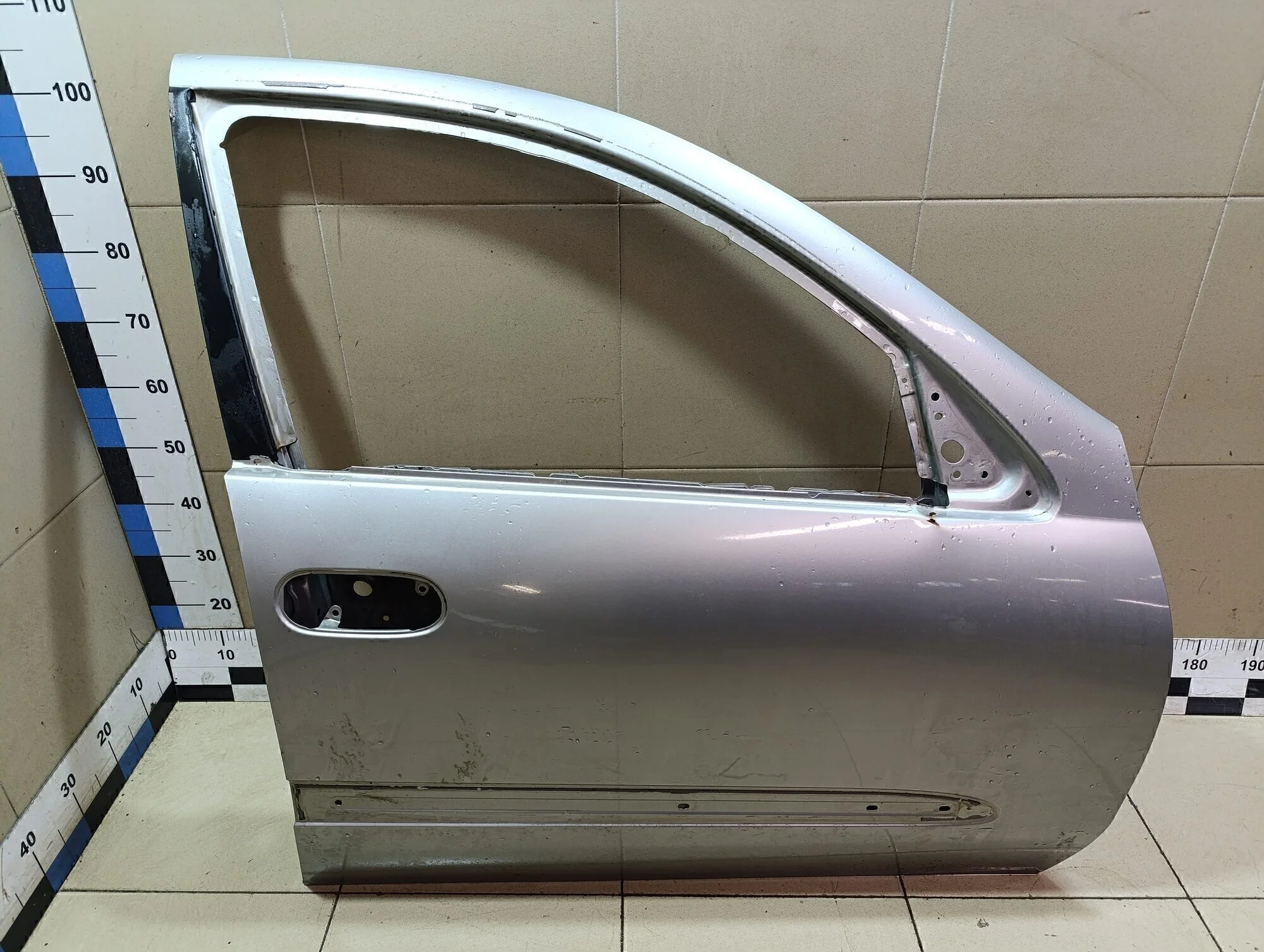 Дверь передняя правая Almera N16 2000-2006