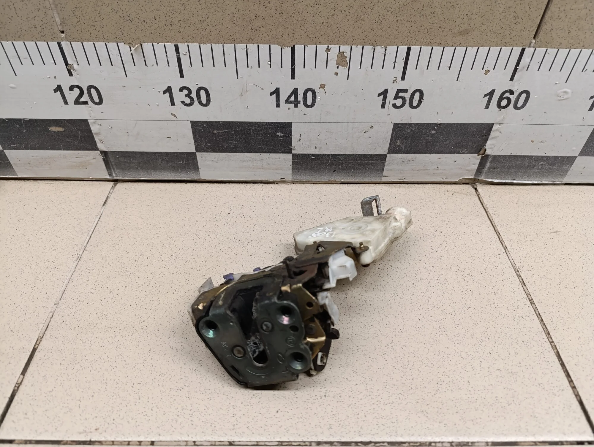 Замок двери задней левой Almera Classic (B10) 2006-2013