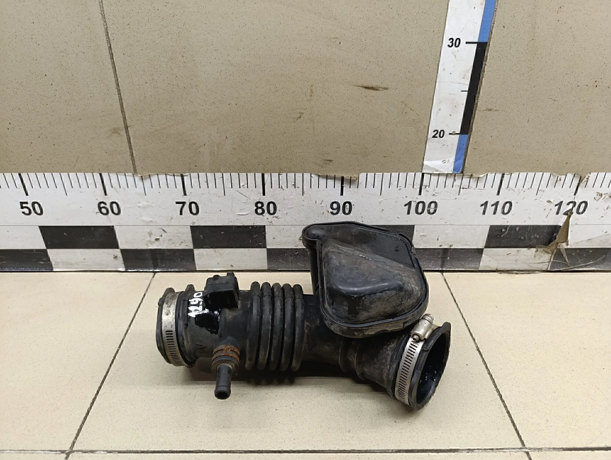 Патрубок воздушного фильтра Almera N16 2000-2006