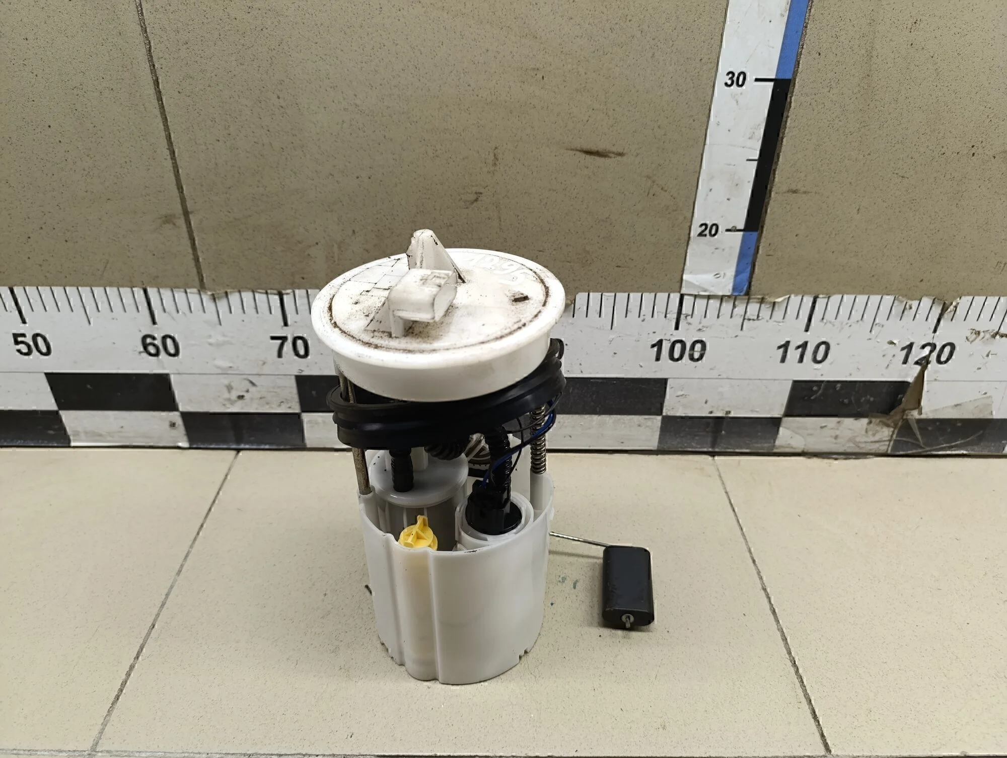 Насос топливный электрический Almera N16 2000-2006