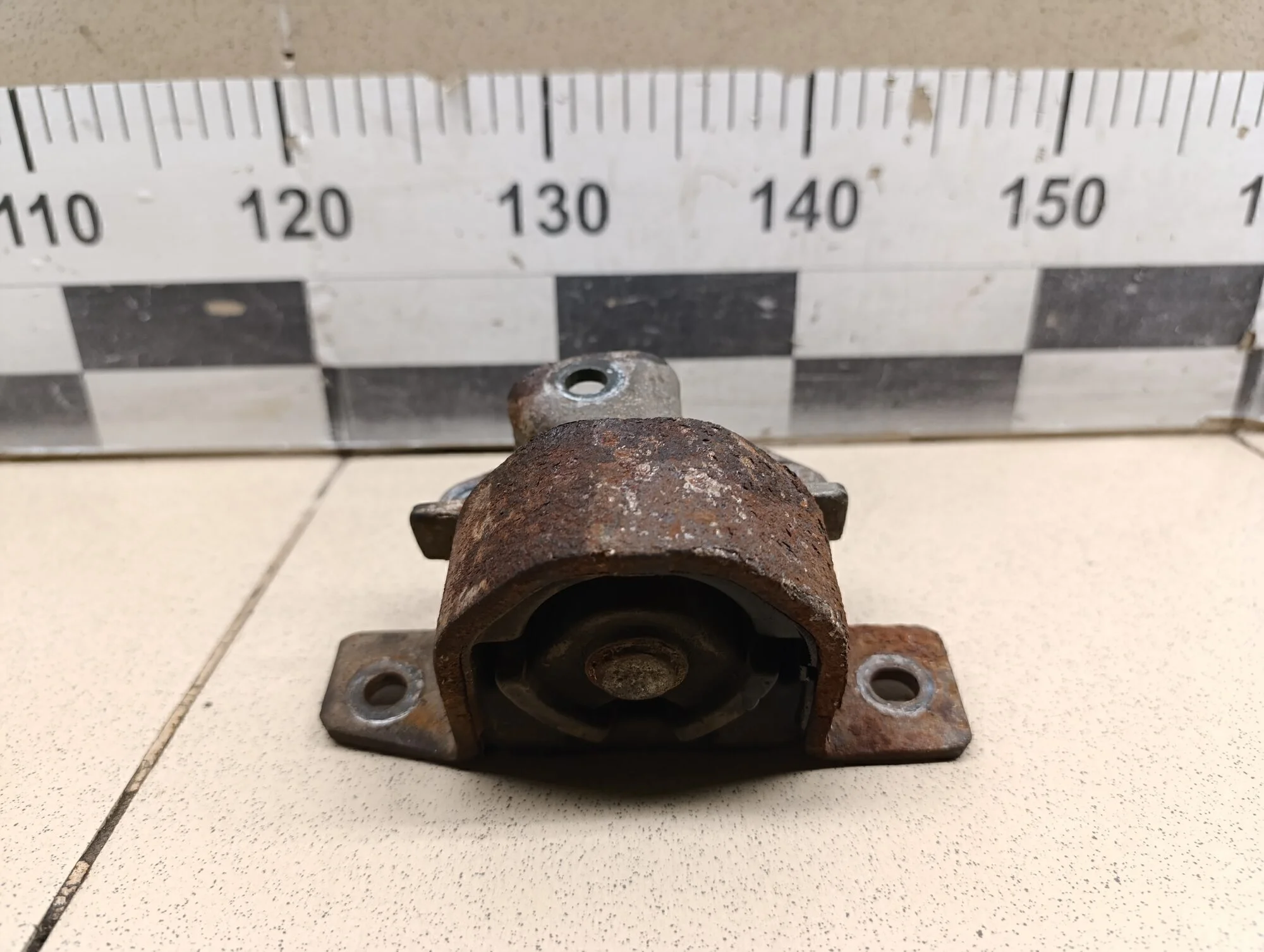 Опора двигателя правая Almera Classic (B10) 2006-2013