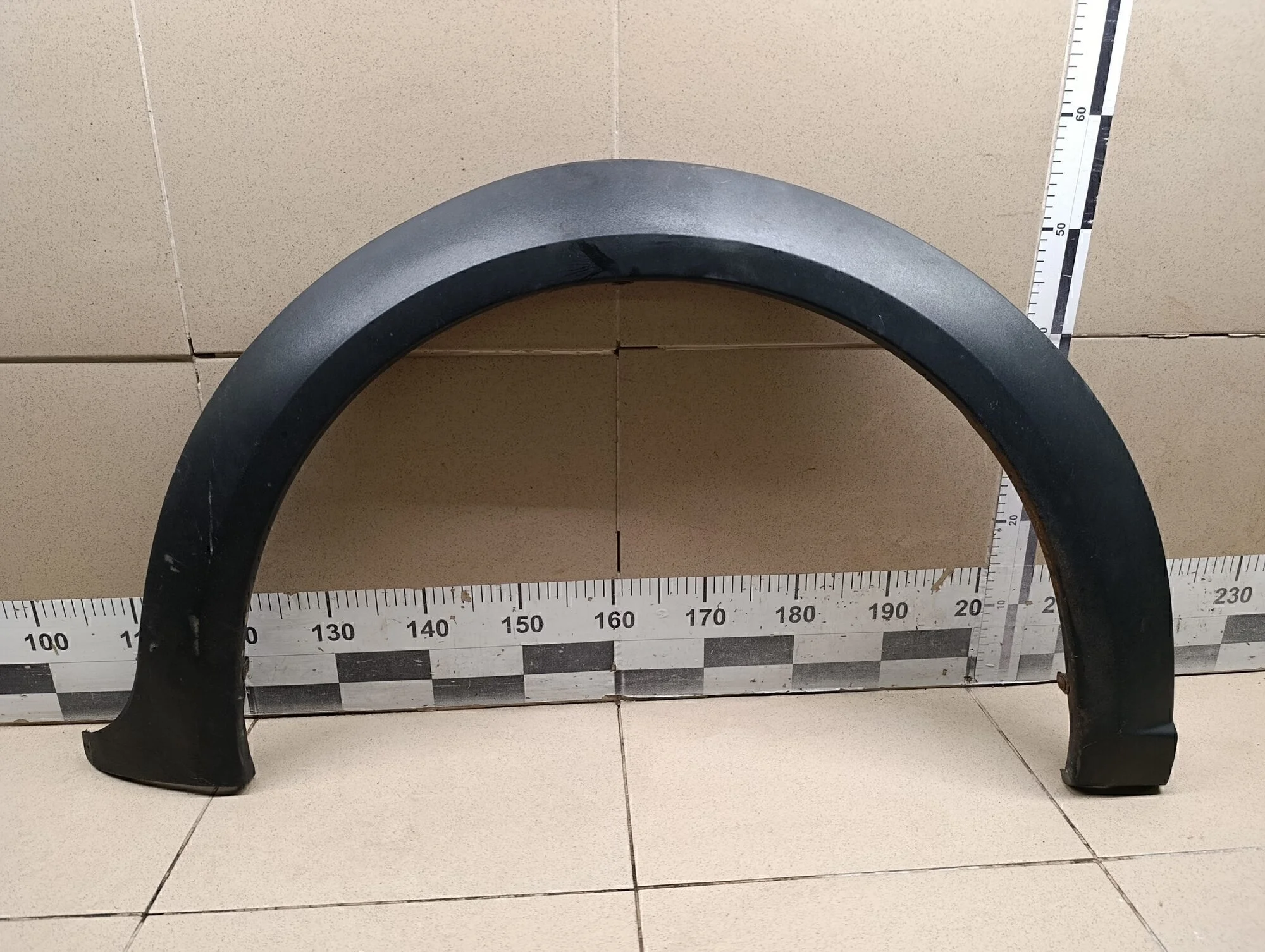 Накладка переднего крыла левого Transit/Tourneo Connect 2002-2013