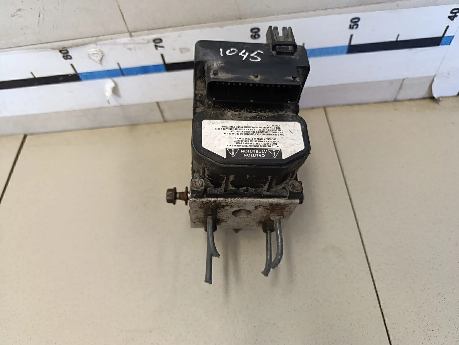 Блок ABS (насос) Corolla E12 2001-2006