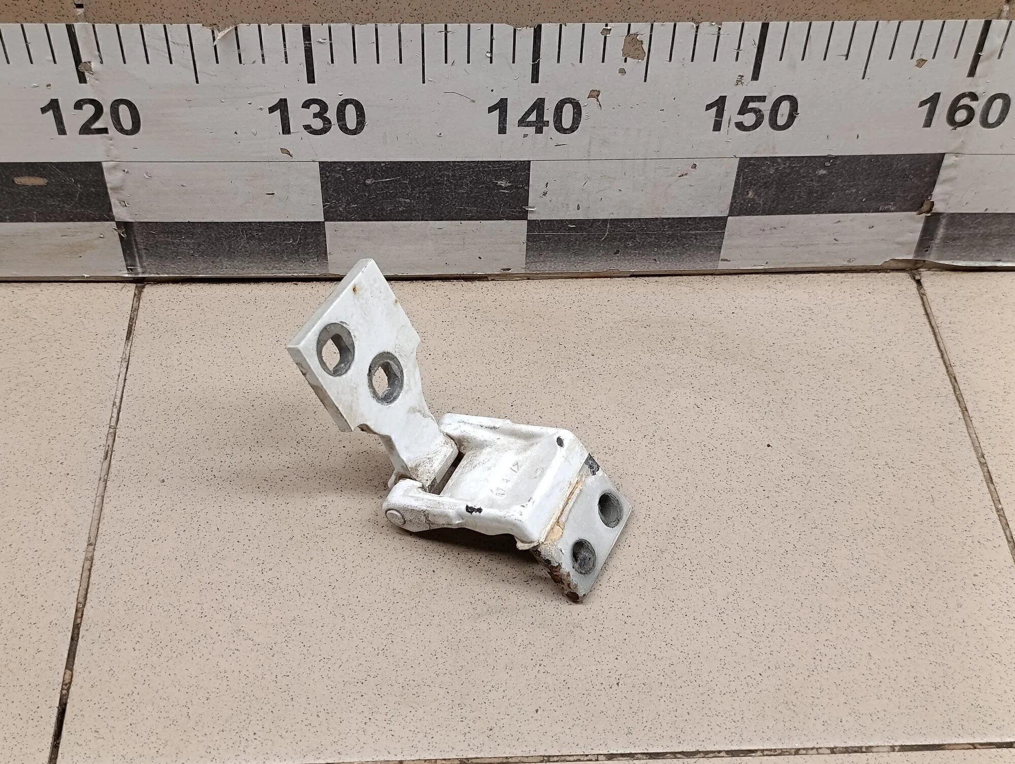 Петля двери багажника Transit/Tourneo Connect 2002-2013