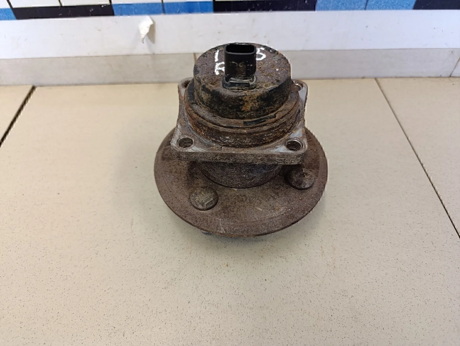 Ступица задняя Corolla E12 2001-2006