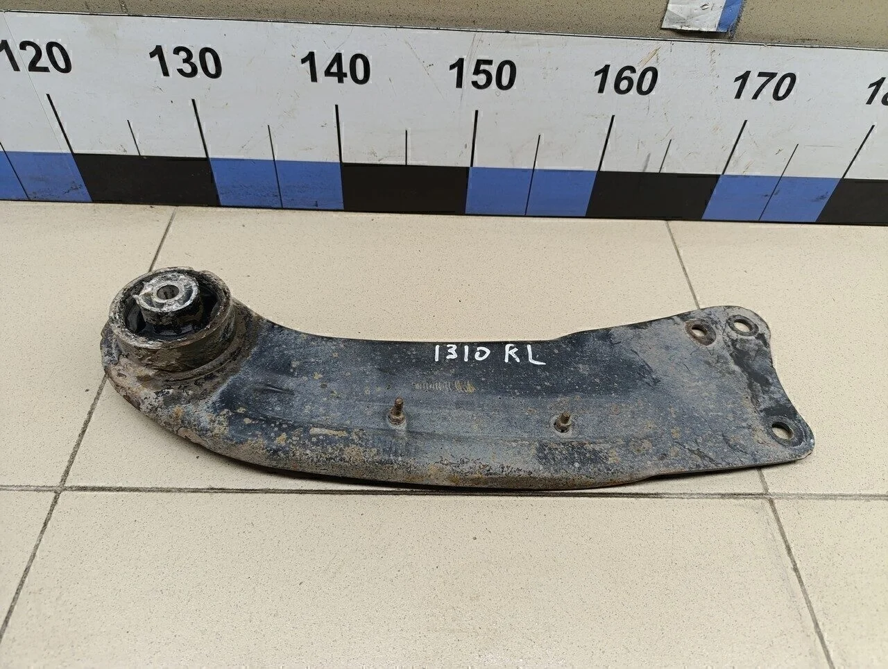 Рычаг задний продольный левый Passat [B6] 2005-2010