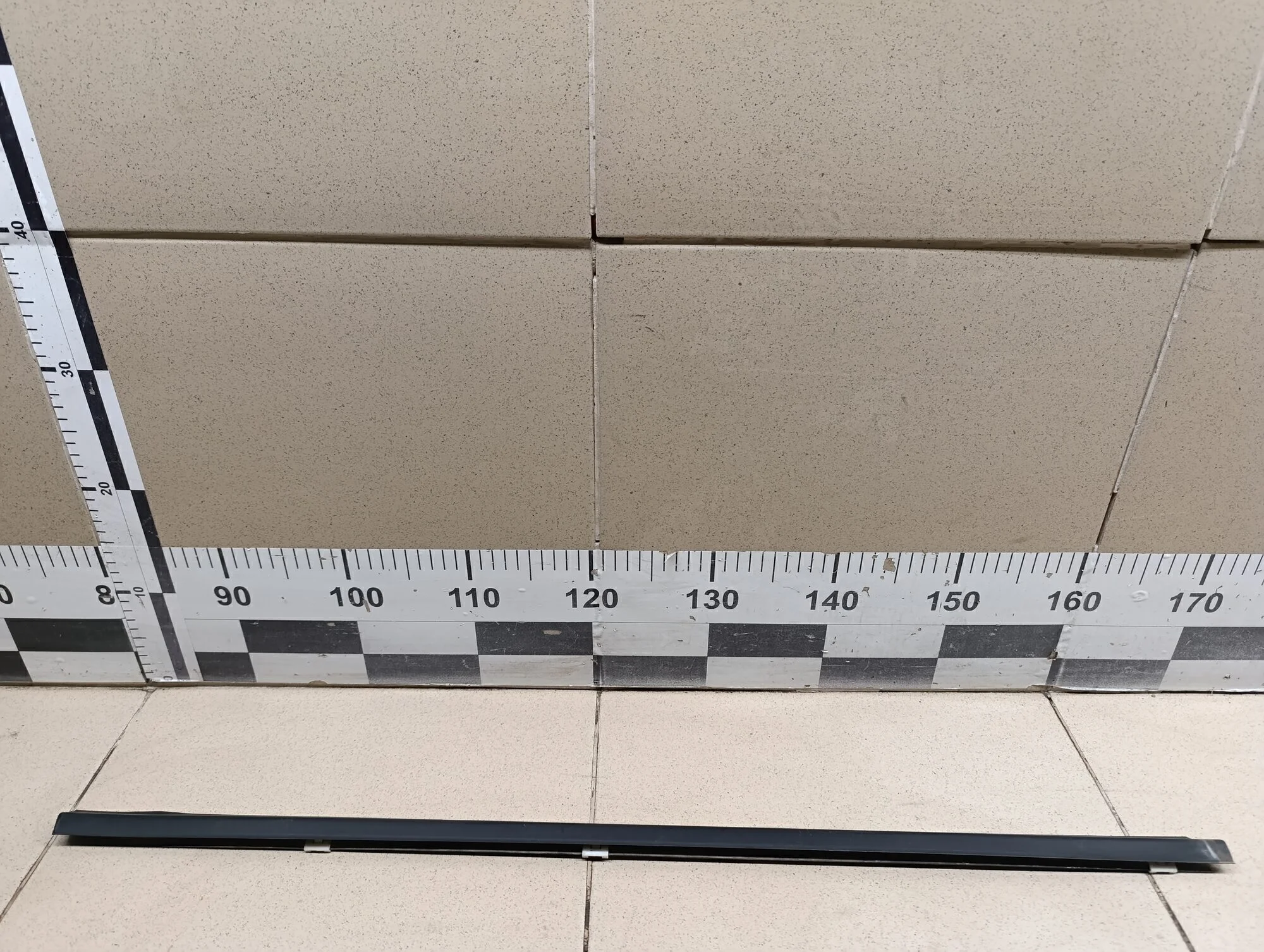 Накладка стекла переднего правого Almera Classic (B10) 2006-2013