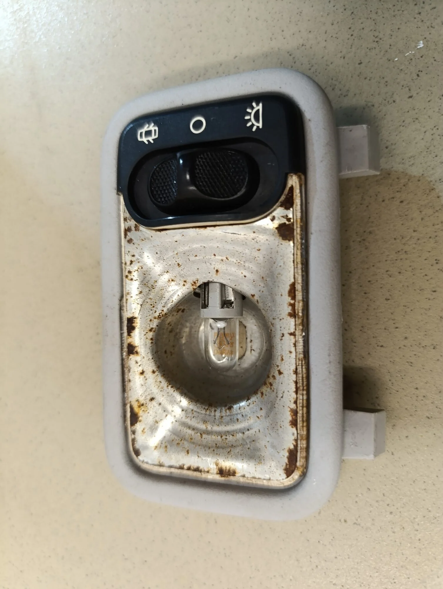 Плафон салонный 206 1998-2012