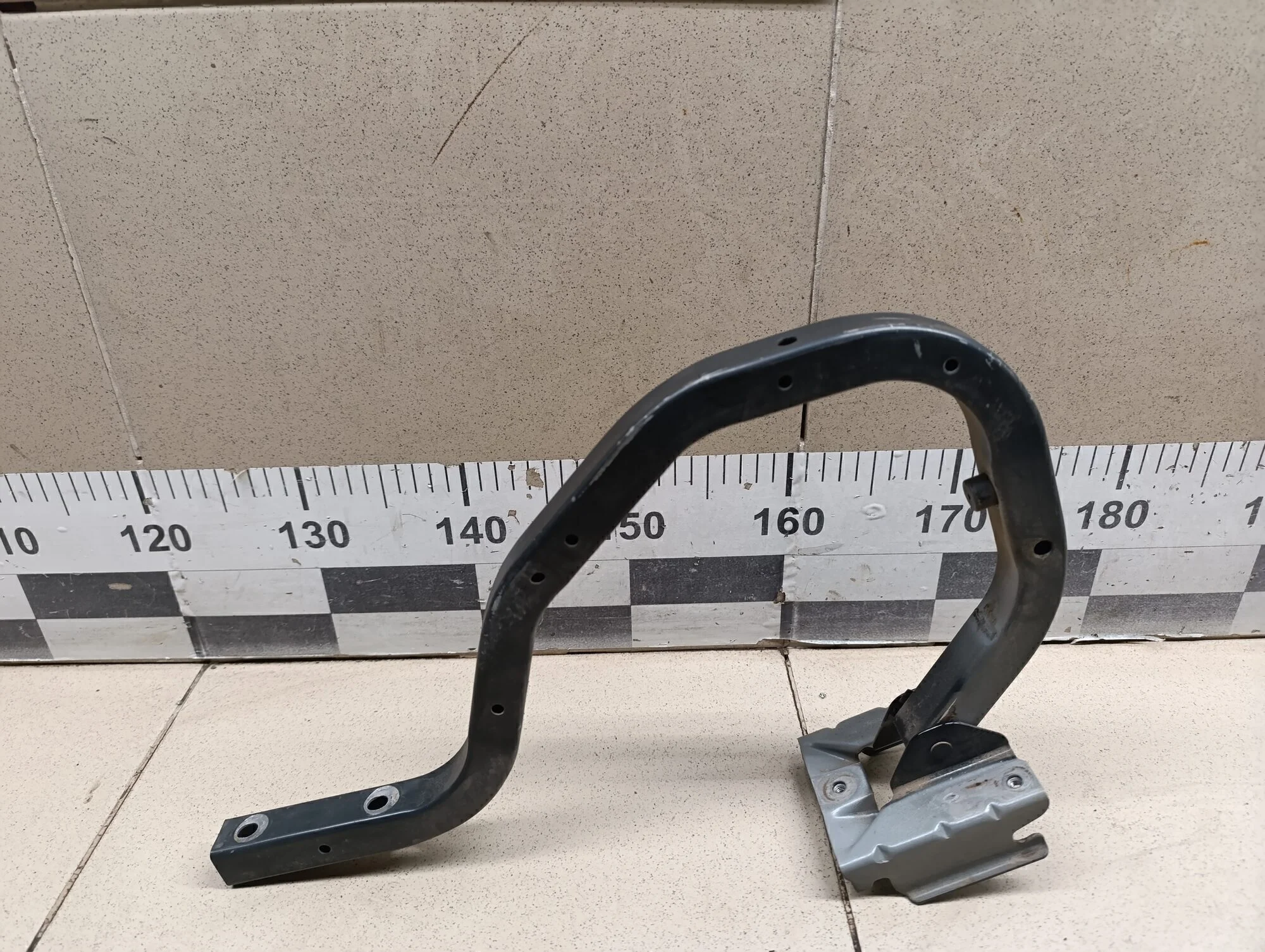 Петля крышки багажника Almera Classic (B10) 2006-2013