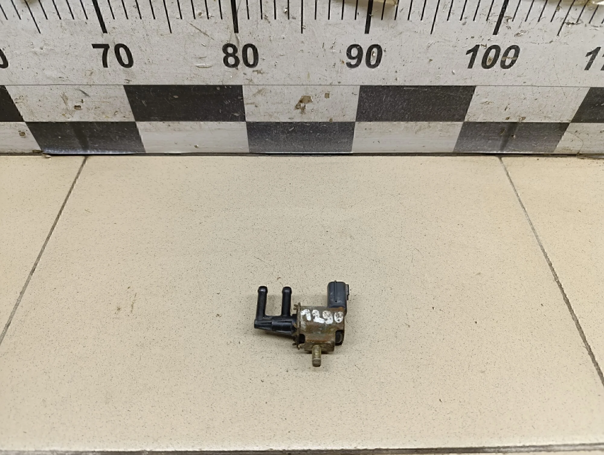 Клапан электромагнитный Almera N16 2000-2006