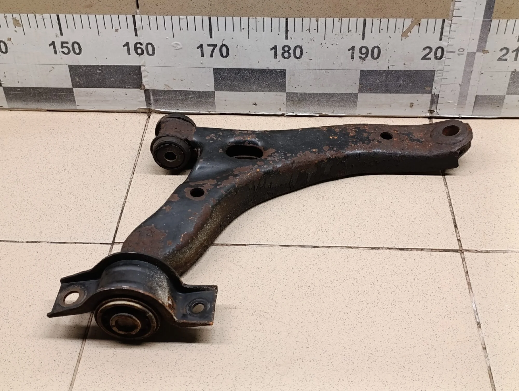 Рычаг передний правый Transit/Tourneo Connect 2002-2013