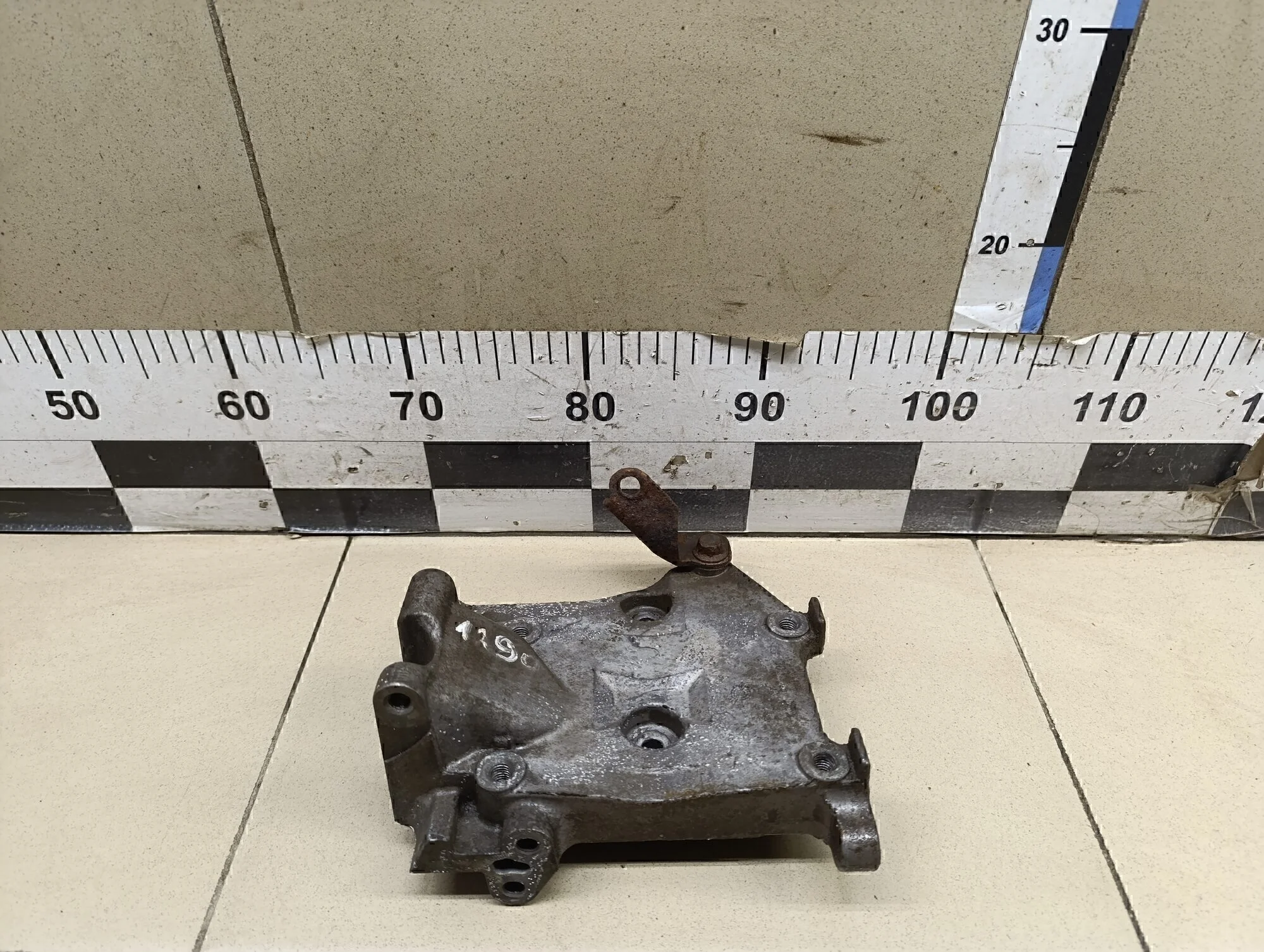 Кронштейн (сопут. товар) Almera N16 2000-2006