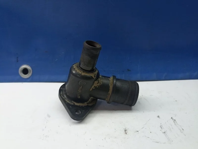 Фланец системы охлаждения Citroen Berlingo 2007 1201C3 MF 1.6 NFU