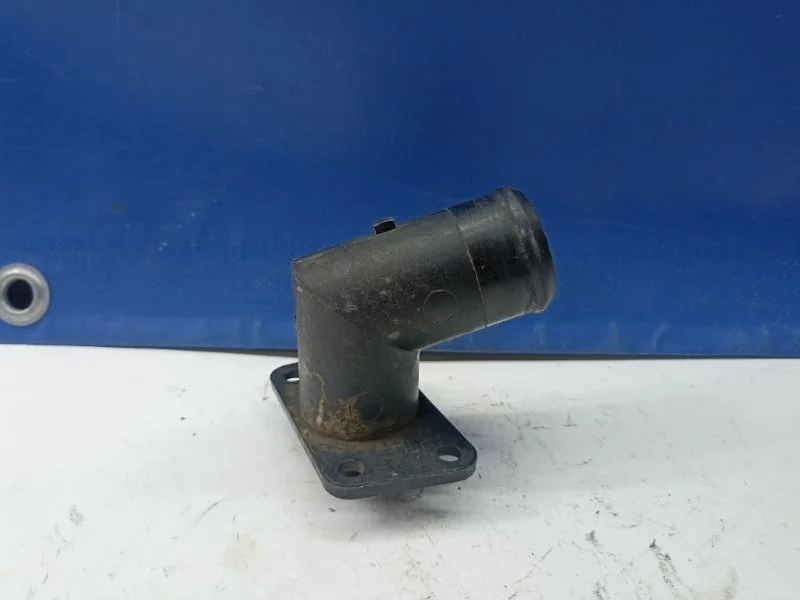 Фланец системы охлаждения Mitsubishi Lancer 10 2009 MN156092 1.5 4A91