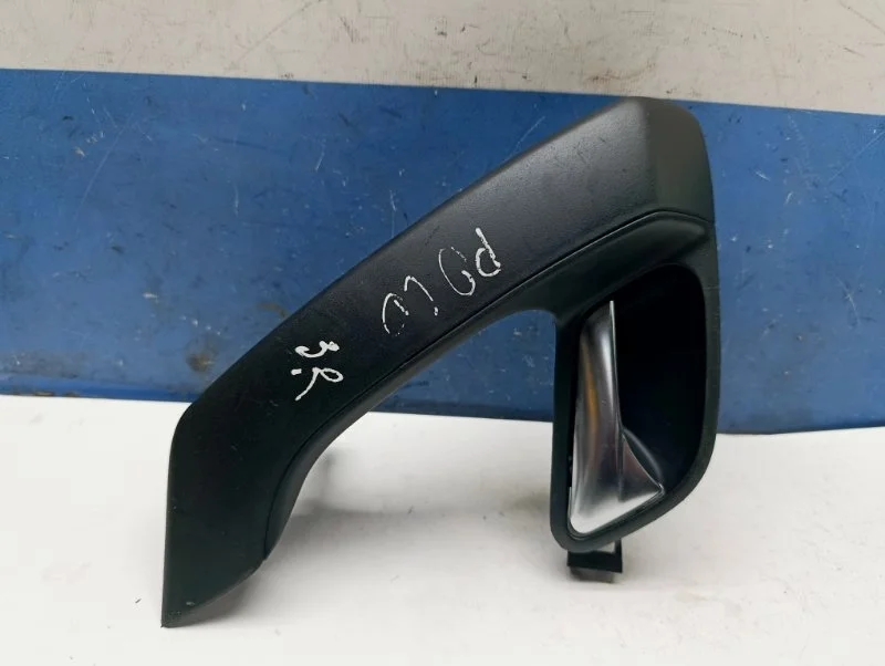 Ручка двери внутренняя Volkswagen Polo Sedan 2014 6RU867180B, задняя правая