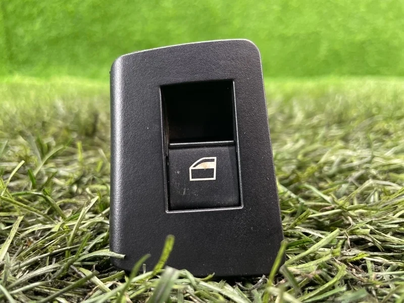 Кнопка стеклоподъемника BMW X5 2005 E53