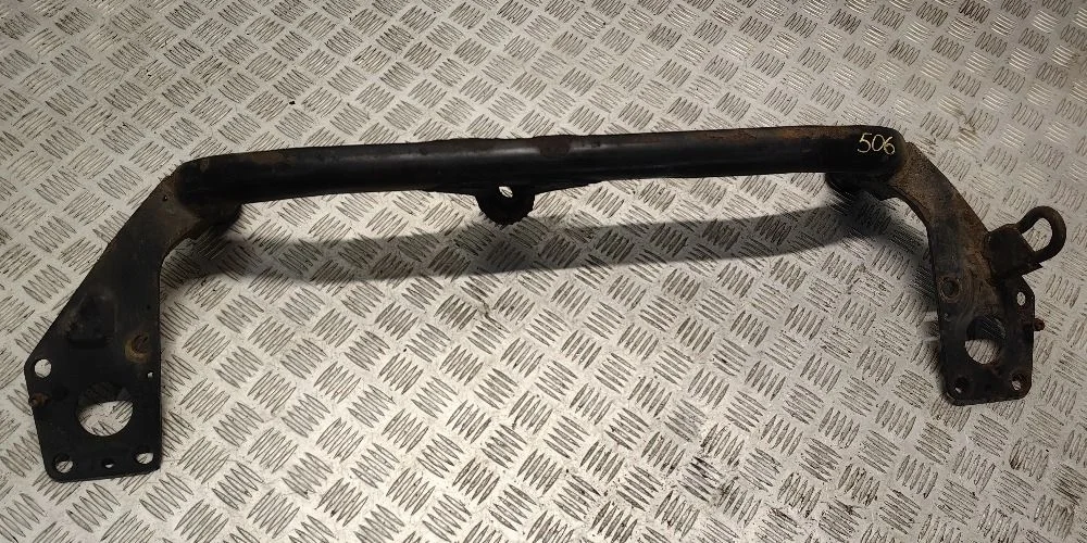 Балка под радиатор Volkswagen Passat B5