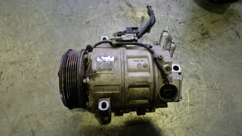 Компрессор кондиционера Nissan Serena 2012 c26