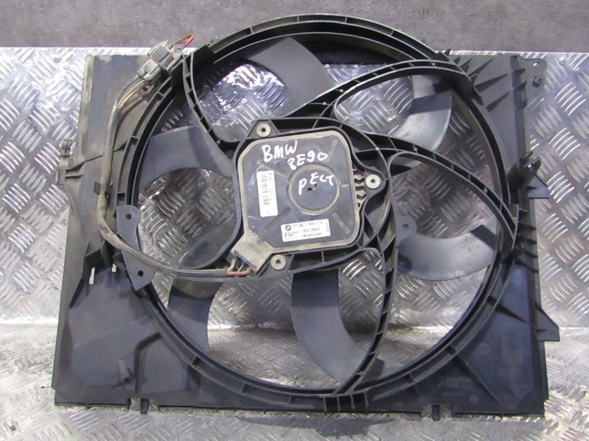 вентилятор охлаждения BMW 3 E90/E91/E92/E93