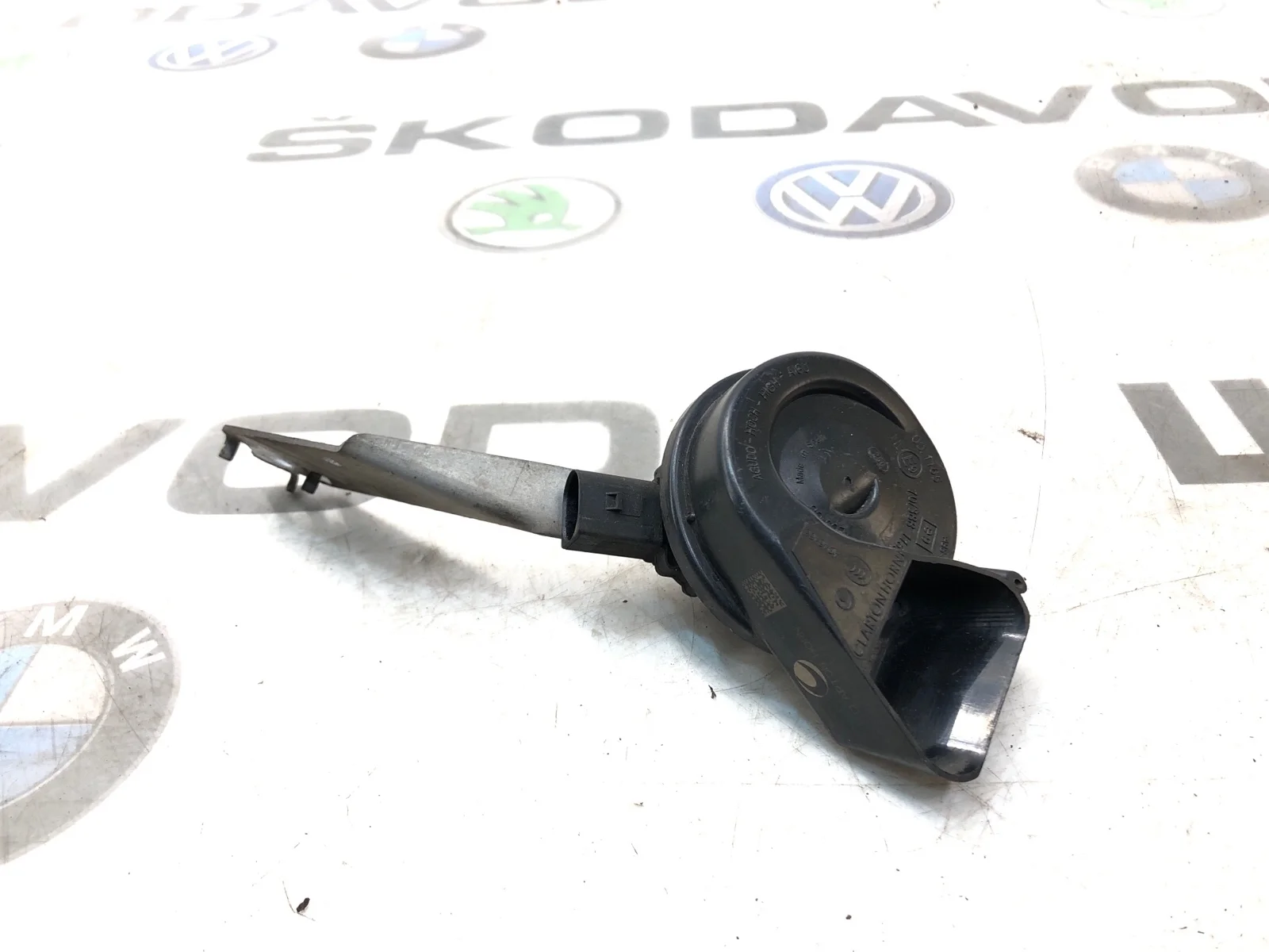 Звуковой сигнал Volkswagen Touareg 2014 7P6951223A 2 NF 3.0 CJMA, правый