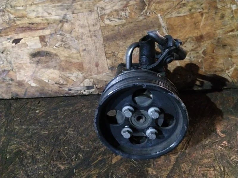 Насос гидроусилителя руля Volvo V70 2009 BW