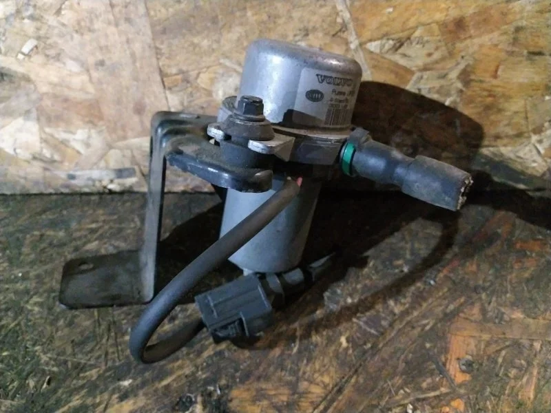 Электро вакуумный насос тормозной системы Volvo XC90 2006