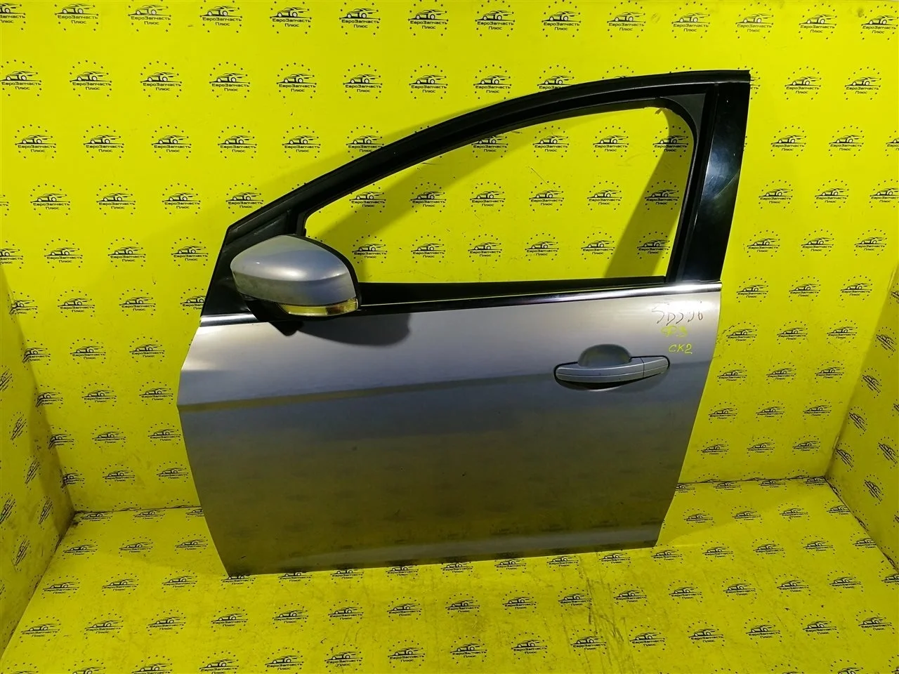 Дверь Ford Focus 3 1706279, передняя левая