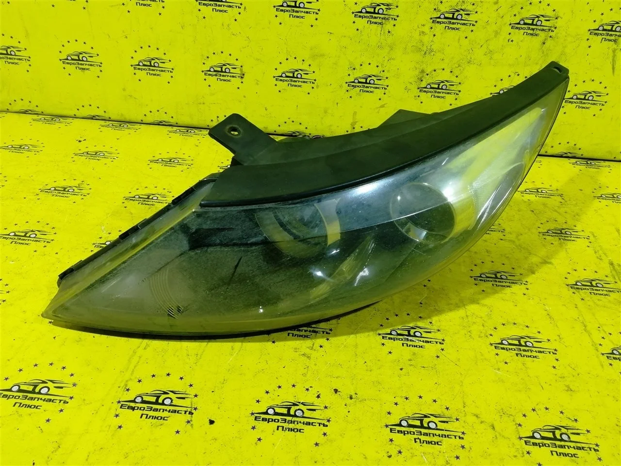 Фара Kia Sportage 3 921013W000, передняя левая