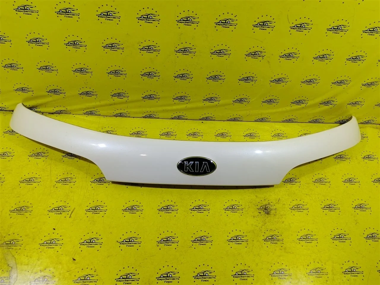 Накладка крышки багажника Kia Sorento 2 873112P510 XM